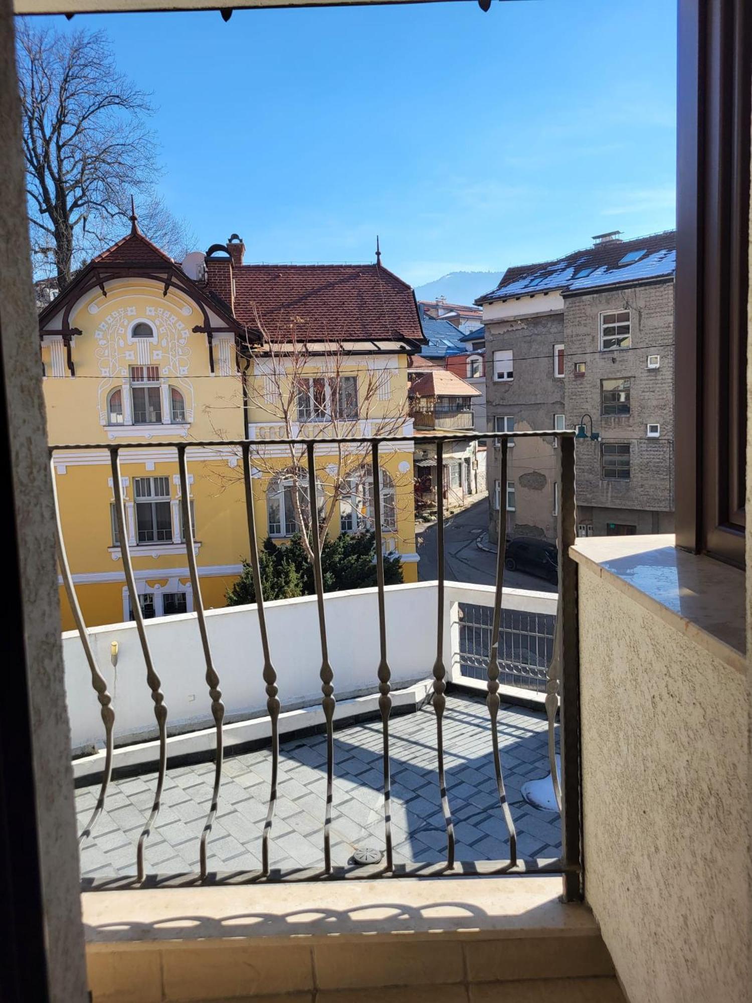 Calla * Sarajevo